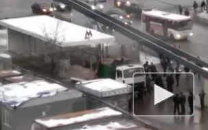 Видео: в переходе у метро "Коломенская" взорвался газовый баллон, есть пострадавшие