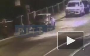 Фотосет, во время которого школьница упала в канал Грибоедова, попал на видео