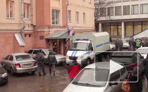 Петербурженка ударила женщину-участкового ножом