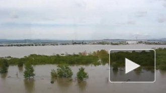 Наводнение в Комсомольске-на-Амуре бьет рекорды, жители снимают видео