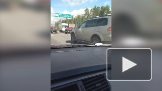 Массовое ДТП собрало 4-километровую пробку на КАД в Петербурге