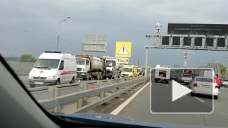 В Москве на Новолужнецком проезде столкнулись пять автомобилей