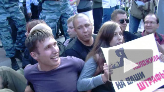 Петербургская полиция опять разогнала мирную акцию оппозиции